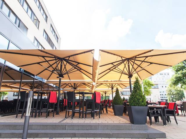 Restaurant umbrella hotsell