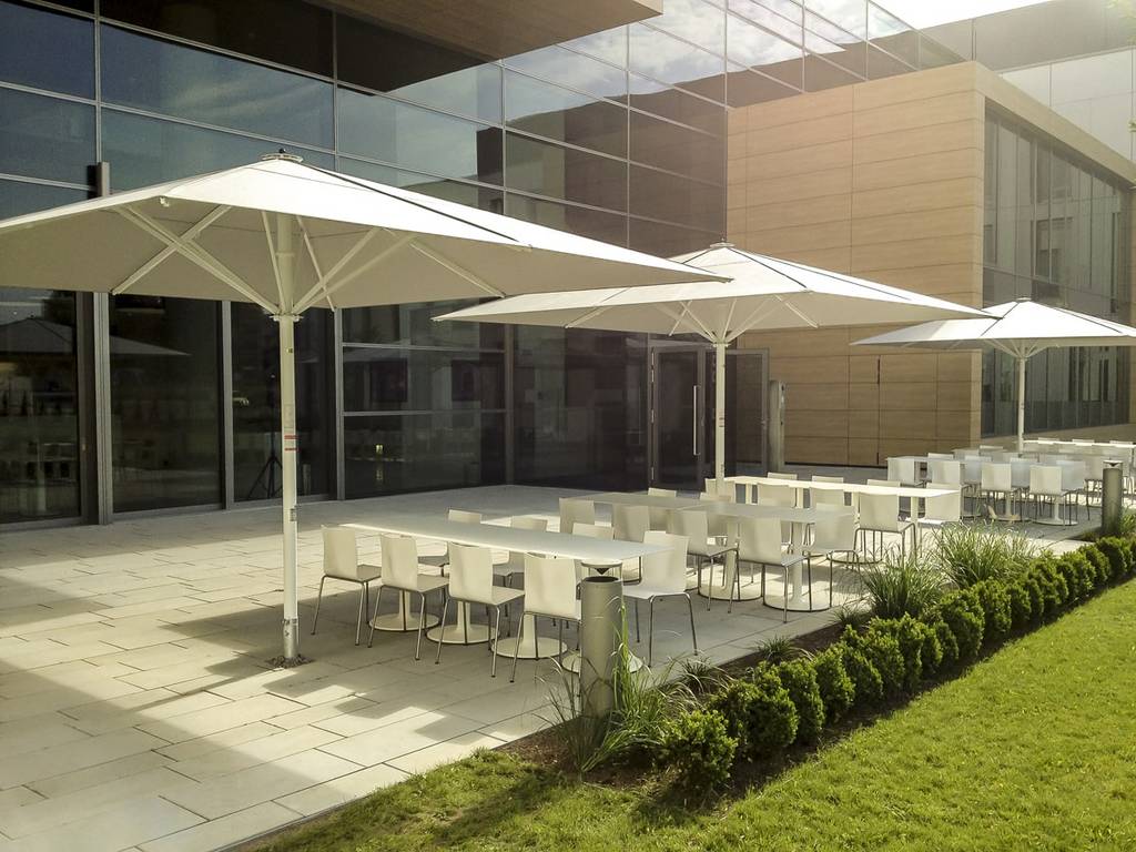 Sonnenschirm Gewerbe Kantine